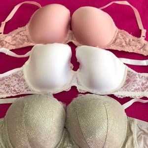 VICTORIA’S SECRET BRAS
